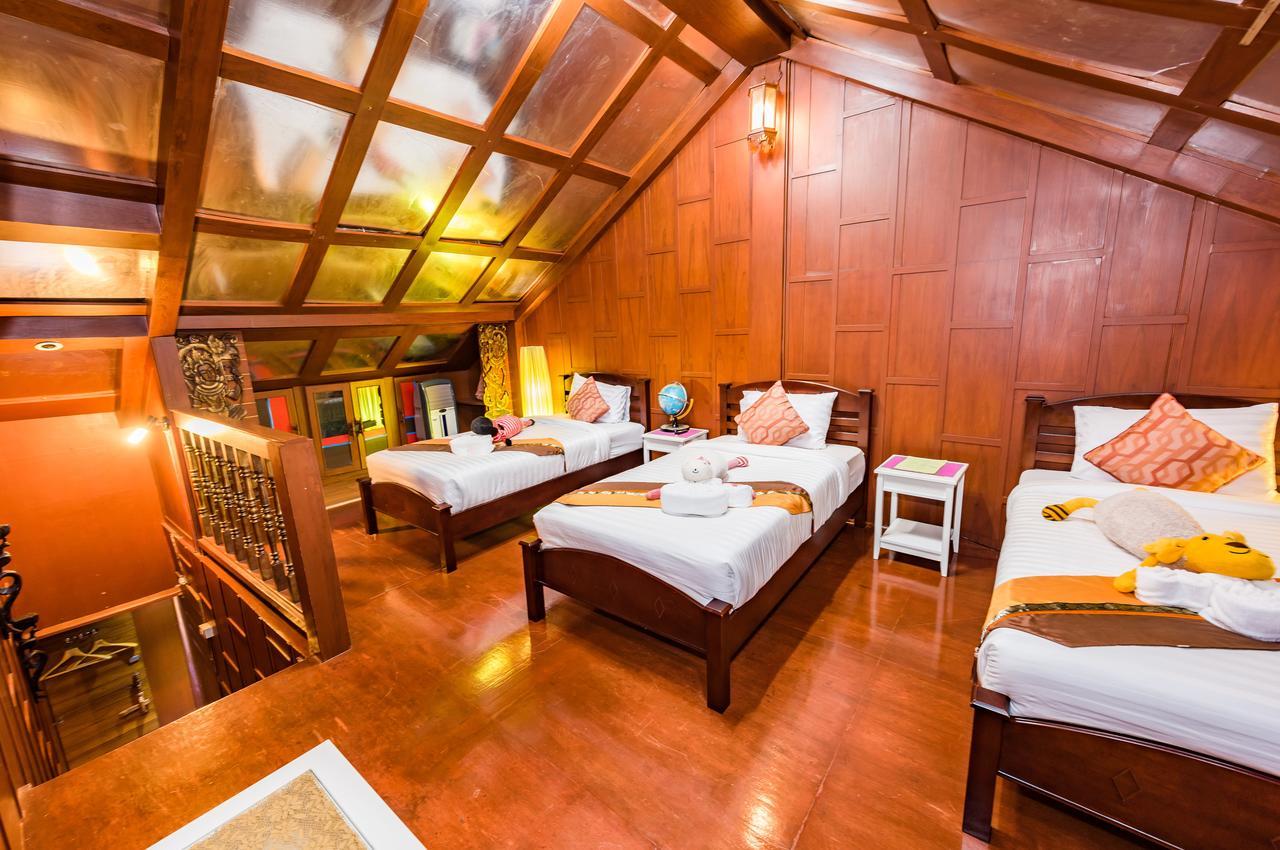 Baan Ratchapruek Villa Phuket Exterior foto