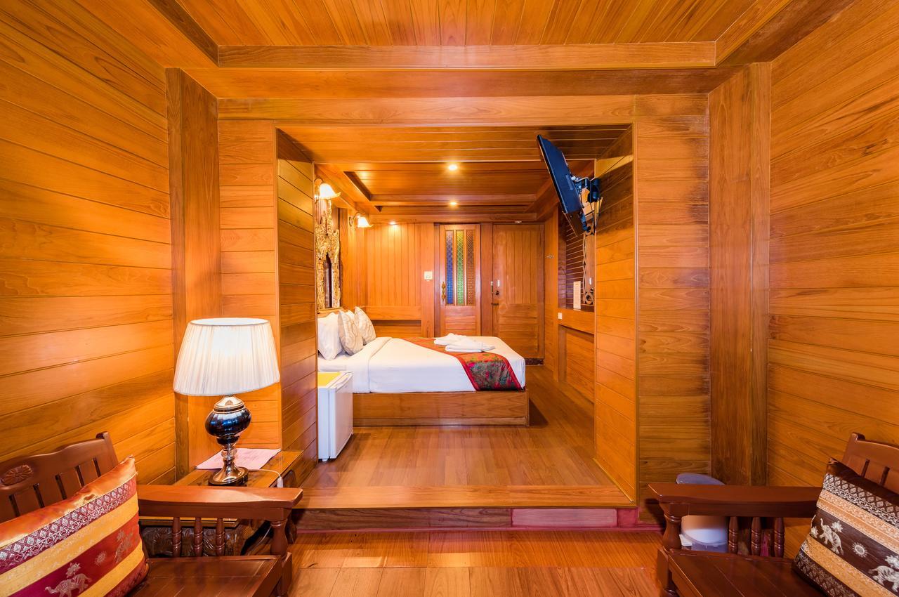 Baan Ratchapruek Villa Phuket Exterior foto