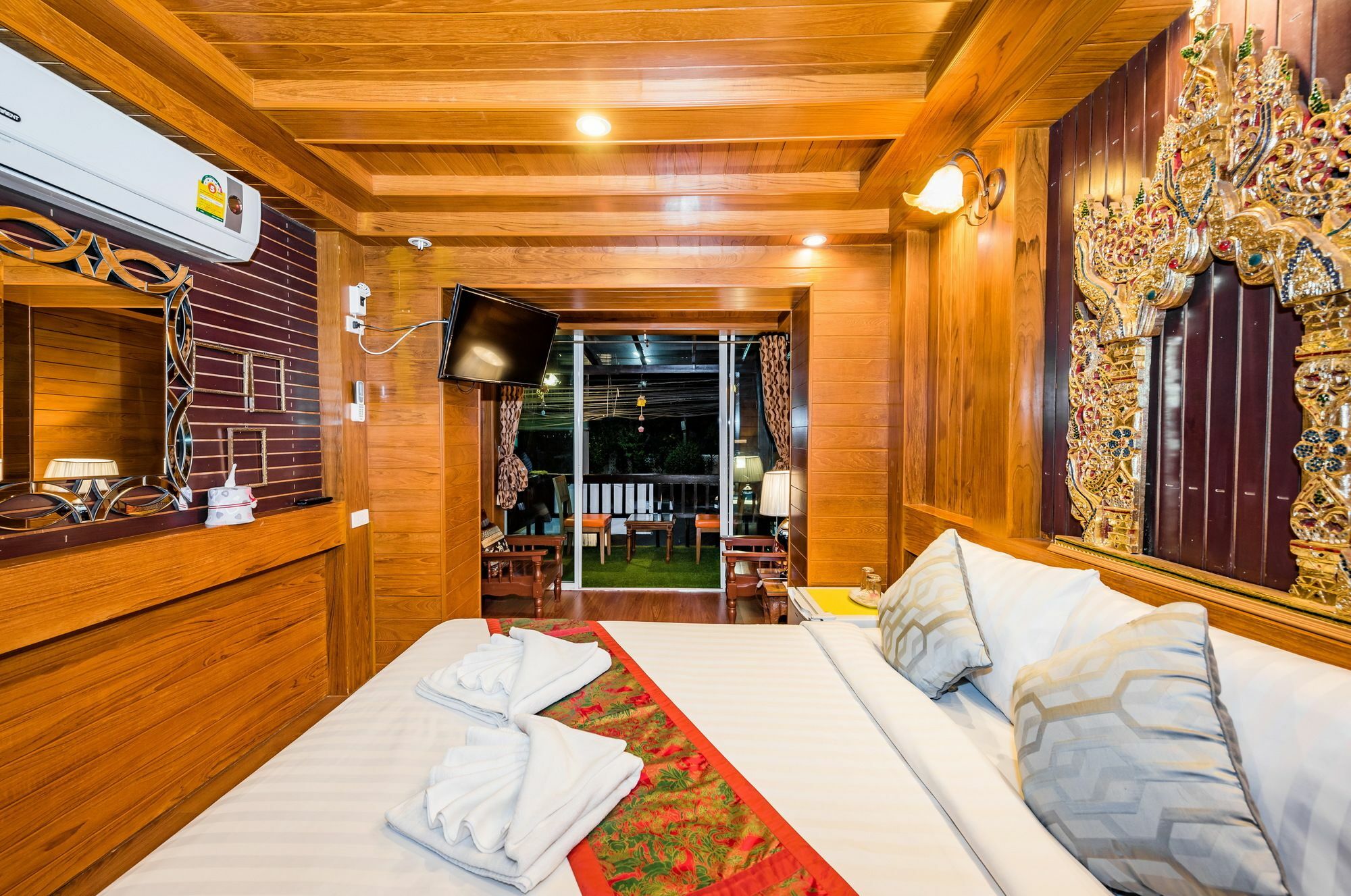 Baan Ratchapruek Villa Phuket Exterior foto